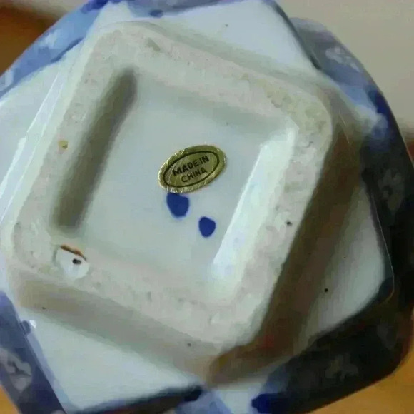 Beautiful Vintage Blue & White Decorative Chinoiserie Asian Ceramic Teapot - Picture 6 of 10